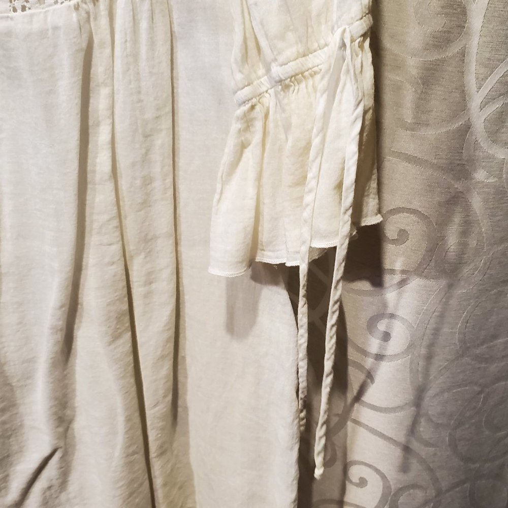 White Peasant Blouse with Lace and Bows - Lilu Medium - Picture 4 of 6